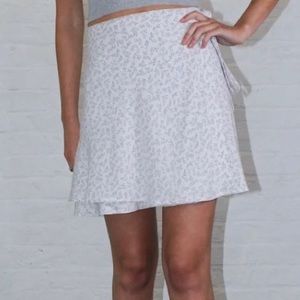 BRANDY MELVILLE SKIRT